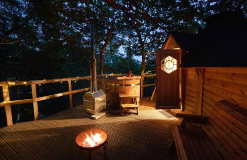 Pine Tree House with Hot tub & Sauna - Foto 30
