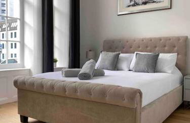 Grand Apartment on HOE/BARBICAN Allocated PARKING! - Foto 1