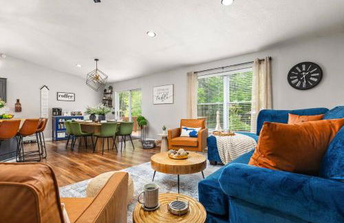 Petoskey Falls Escape-Hot Tub/Dogs/Petoskey/Boyne - Photo 11