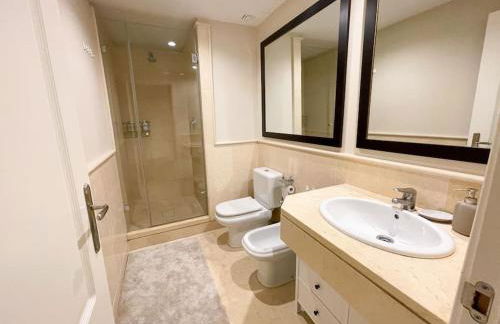 Luxurious 2 bedroom apartment with Spa facilities - Photo 7