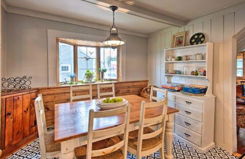 Charming Pine Point Cottage - 2 Blocks to Ocean! - Foto 6