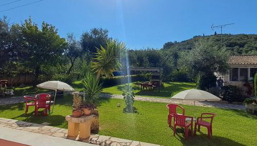 Olga's Garden Apartments - Foto 5, Garden, Garden view