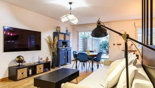 Le Saint Cyr - bel appartement, parking & terrasse - Foto 2