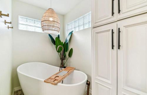 Tampa Group Retreat l Pool l Hot Tub l Outdoor Fun! - Foto 32