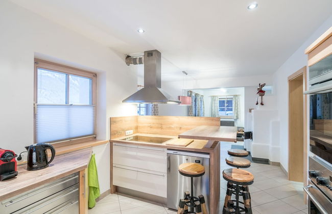 Spacious Holiday Home in Salzburg With Mountain View - Foto 7