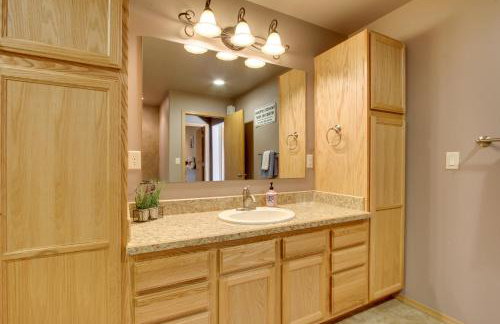 Spacious Canyon Ferry Lake House with Bar and Views! - Foto 30