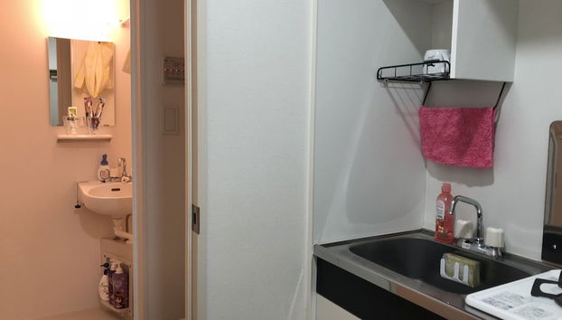 May Kameido - Foto 2, Mostrador de check-in y check-out