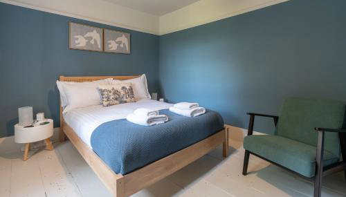 Spacious City-Centre House near Train Station & Business School, with Garden - Foto 2