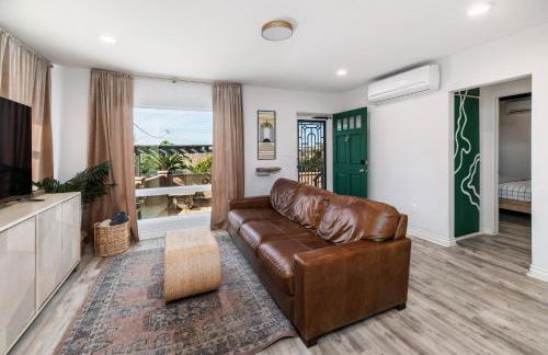 Downtown La Mesa gem - Photo 1