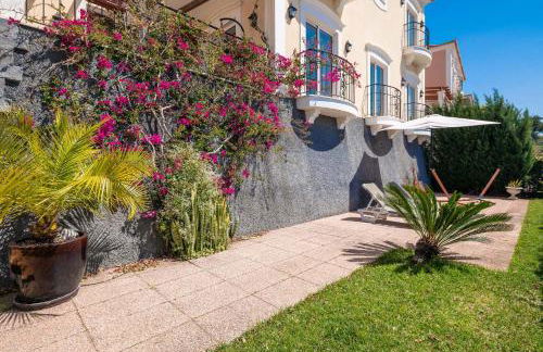 Designed Villa Palheiro Village by Holiday Rental Madeira - Foto 33