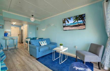 Oceanfront Condo w/ Private Balcony Pool + Tennis Bubbly Blew by Avantstay - Foto 12