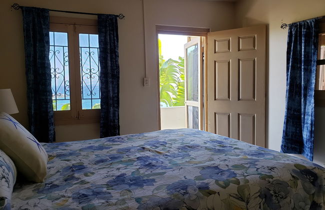 Little Indigo Apartments - Photo 13