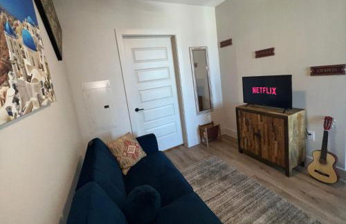 Deep Ellum Theatre Suite - The Black Collection - Foto 15