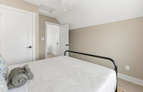 Brand New 5BR house & Carriage House near Downtown - Foto 34