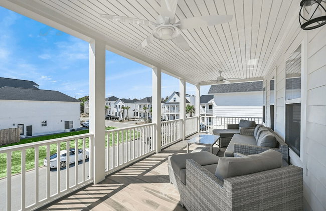 Nacho Beach House by Avantstay Inlet Beach Sleeps 10 + Pool - Photo 5
