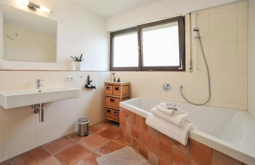 helle, große Ferienwohnung mit Marmorboden - Foto 6