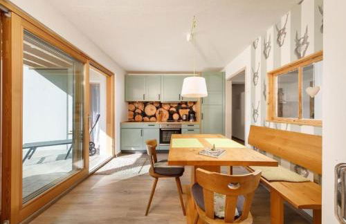 Apartment Chalet mit Blick auf das Wasser by Interhome - Foto 7