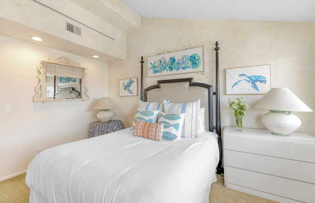 Shoreline Villa by Avantstay Steps to the Beach, Bay, & Pier! - Photo 27