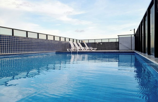 Apartamento na Ponta Verde, WiFi Rápida e Piscina no topo - Foto 17