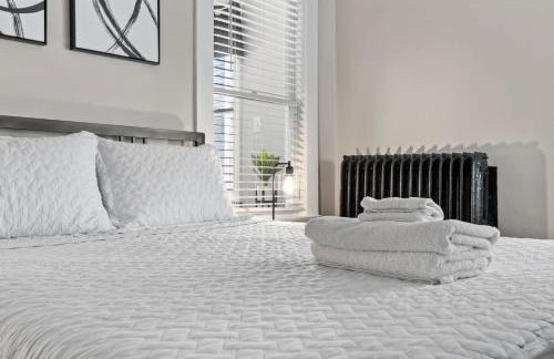 Cozy & Updated Unit in the Heart of the Highlands - Foto 15