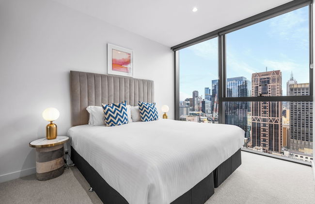 Collins House Apartments by CLLIX - Photo 35