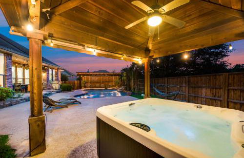 Pool house with hot tub and cinema - Foto 37