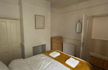 Tranquil 3BR in Portsmouth - Photo 18