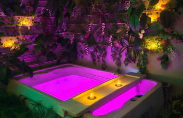 Villa Oasis - Une Love Room avec Spa Privatif & Autres Appartements Standards à thèmes sans spa - Foto 1