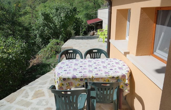 2-bed Borgo val di Taro Apt w/ Private Terrace - Foto 14