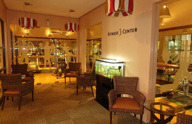 Luxury Condo at Forbeswood Parklane - Foto 67