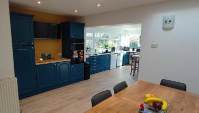 Benllech Sea View bungalow, Dog Friendly sleeps 6 - Foto 2