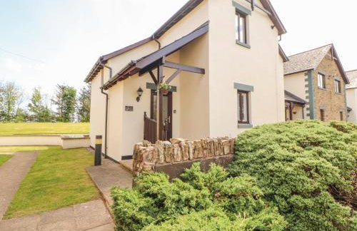 Squirrel Cottage - Photo 2