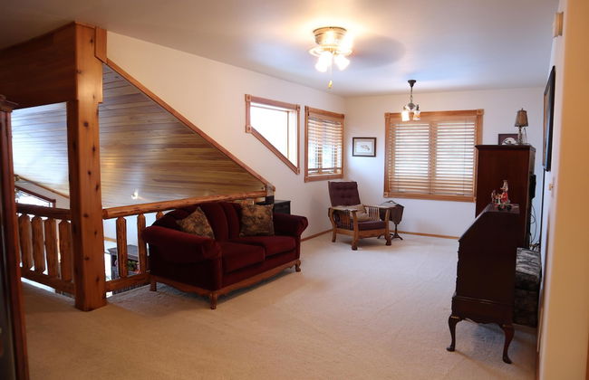 Inn on Bigfork Bay Queen Suite - Photo 9