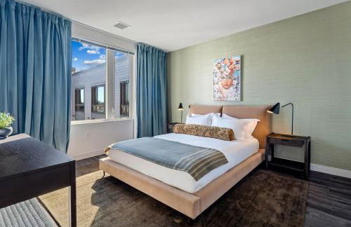 Hyatus Luxury Residences Boston South Bay Designer Collection - Photo 3