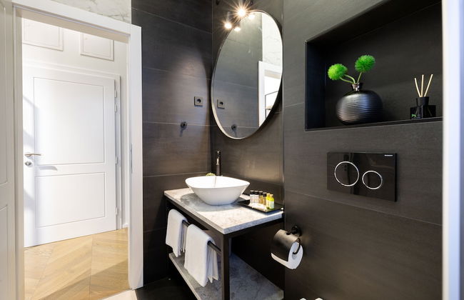 DeZign Apartments - Photo 47