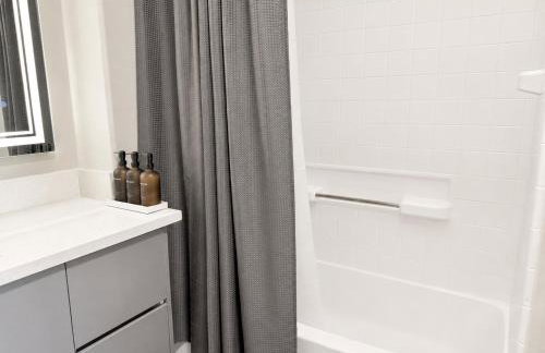 Bright & Spacious in Iconic LA Neighborhood Free parking - 10mins to Cedars - Foto 28