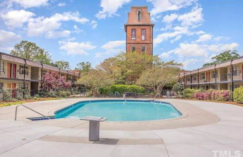 Luxury Warehouse District Condo - Foto 22