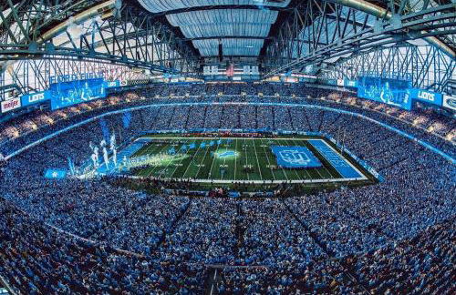 Less than 1mi to Little Caesars Arena, 2BR with Free Parking - Foto 6