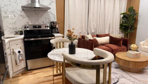 Velvet Vue Suite Near JFK, UBS Arena, & 30mins from City - Foto 3