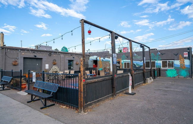 Sophisticated City Escape near DU - Foto 12