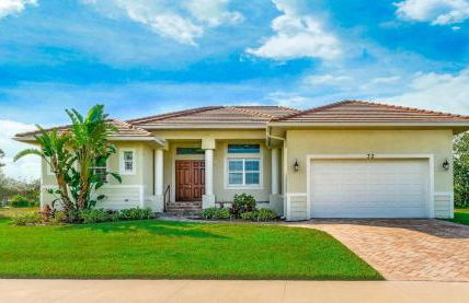 4BR Beach House Private Pool Minutes to Beach - Foto 6