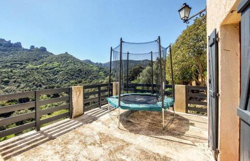 Awesome Home In Fréjus With Kitchen - Foto 3