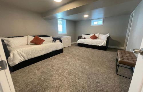 Quaint new renovation perfect for your large group - Foto 7