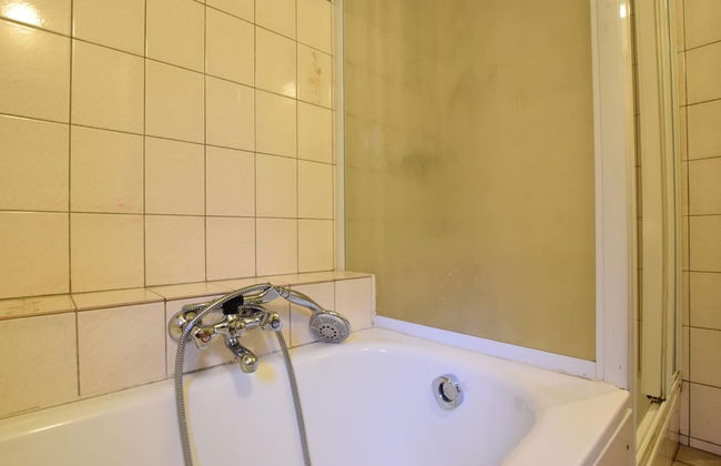 Family Villa With Garden - Photo 17