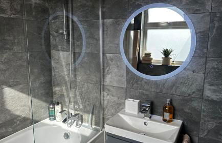 Urban Chic- Stylish Flat in the Heart of St Albans - Photo 30