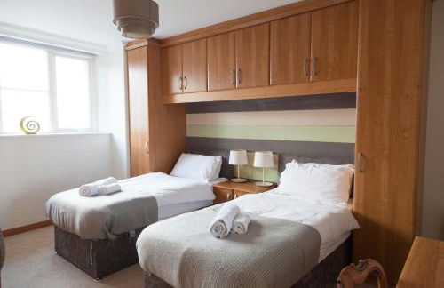 Weekly & Monthly stays in Penthouse for Contractors or Leisure Single or Superking beds available - Foto 27