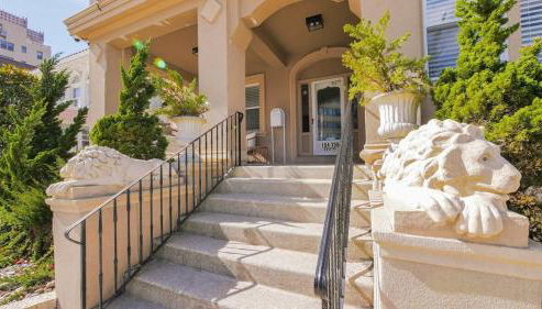 Luxe Beach Estate - 4 Bedrooms and 3 Bathrooms - Foto 2