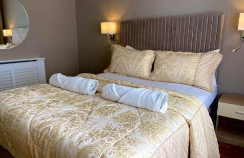 Luxury 2 Bedroom Norfolk Retreat-Private Hot Tub - Foto 34