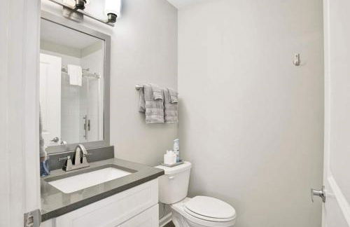 City Center Apartment, Free Parking and Great Views - Foto 5