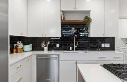 Delores House by AvantStay Movie Theater Outdoor Kitchen Modern East Austin Home near Downtown Breweries Live Music - Foto 12